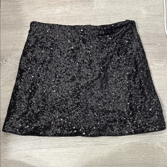 Abercrombie & Fitch Dresses & Skirts - Abercrombie & Fitch Scarlett Sequins Black Mini Skirt